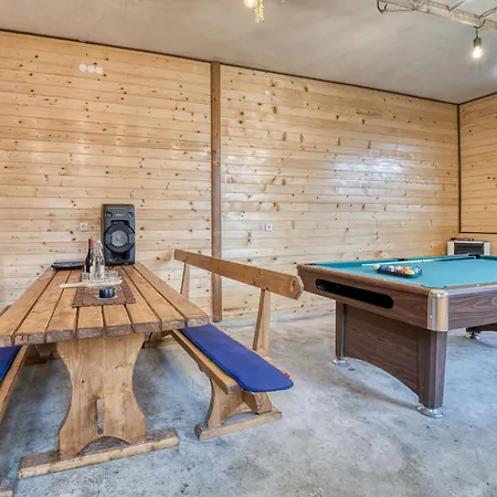 Maklen-1 By Interhome