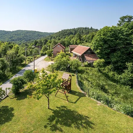 Maklen-1 By Interhome * Brod Moravice