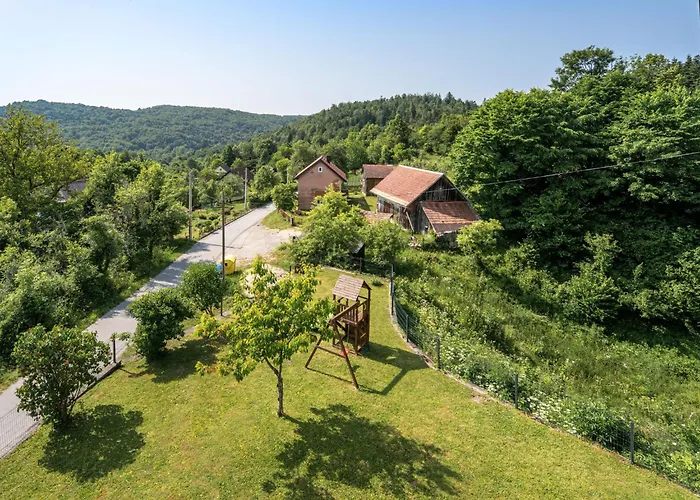 Maklen-1 By Interhome * Brod Moravice