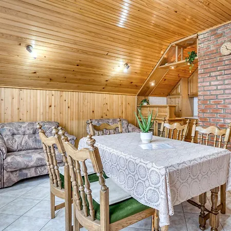 Maklen-1 By Interhome